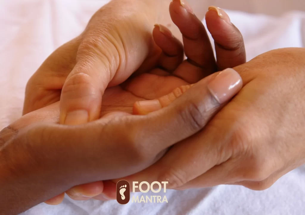 Hand Reflexology at Foot Mantra